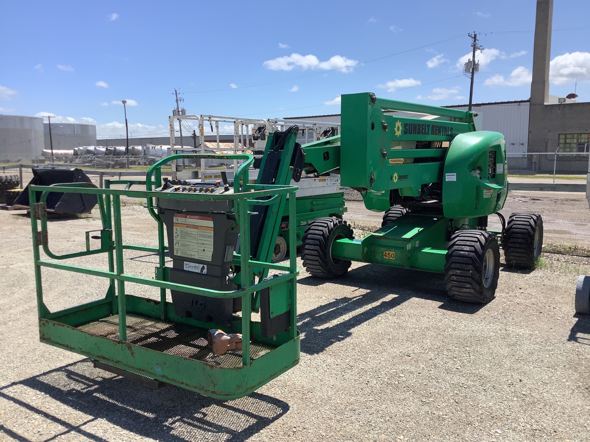 2015 JLG 450AJ SII 4WD Dual Fuel Articulating Boom Lift