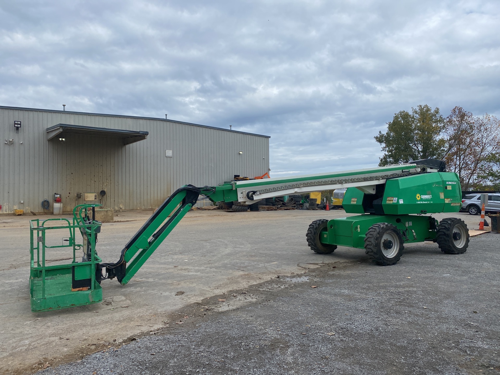 2015 JLG 660 SJ 4WD Dual Fuel Telescopic Boom Lift