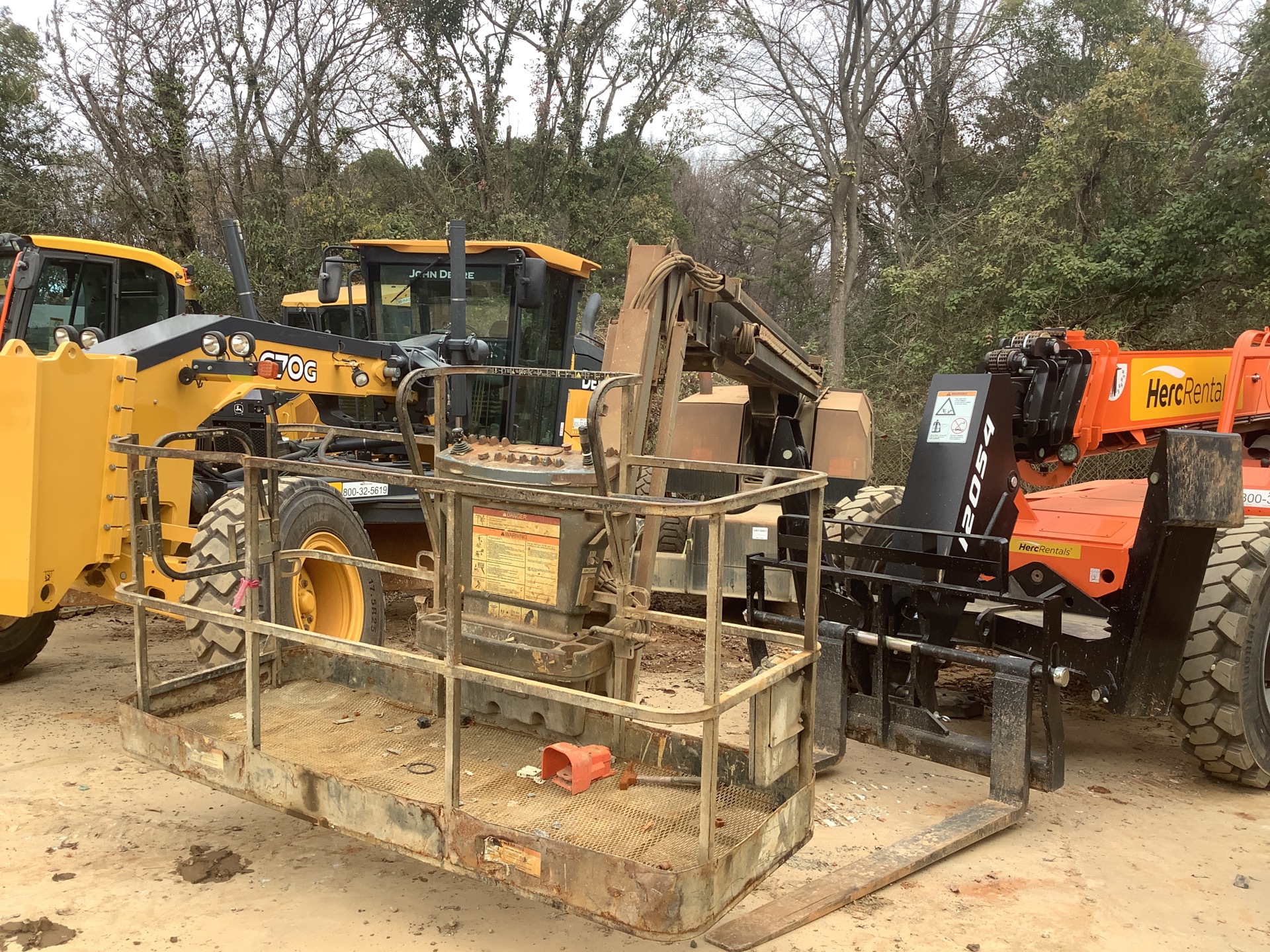 2015 JLG 660SJ 4WD Diesel Telescopic Boom Lift
