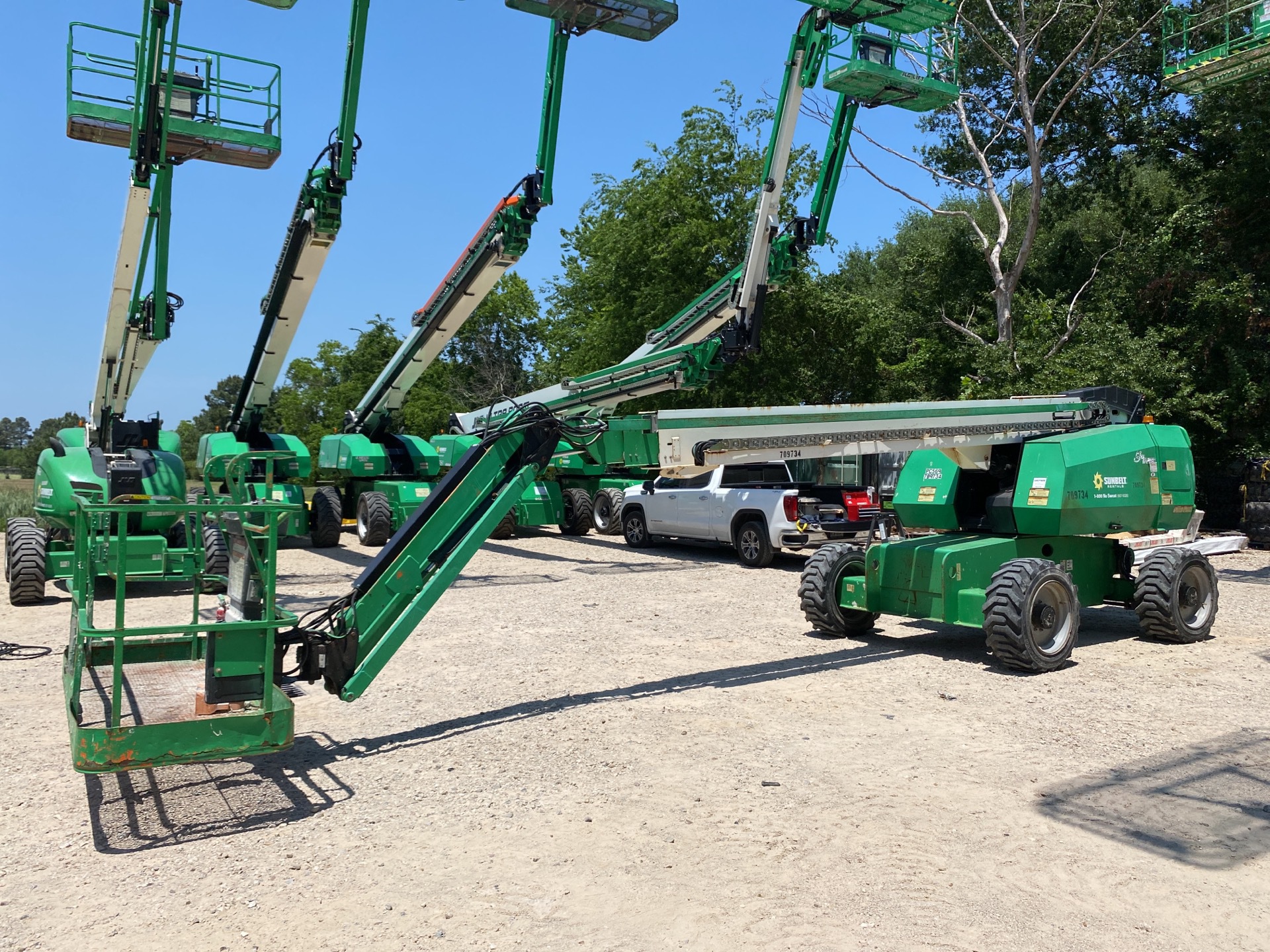 2015 JLG 660SJ 4WD Diesel Telescopic Boom Lift
