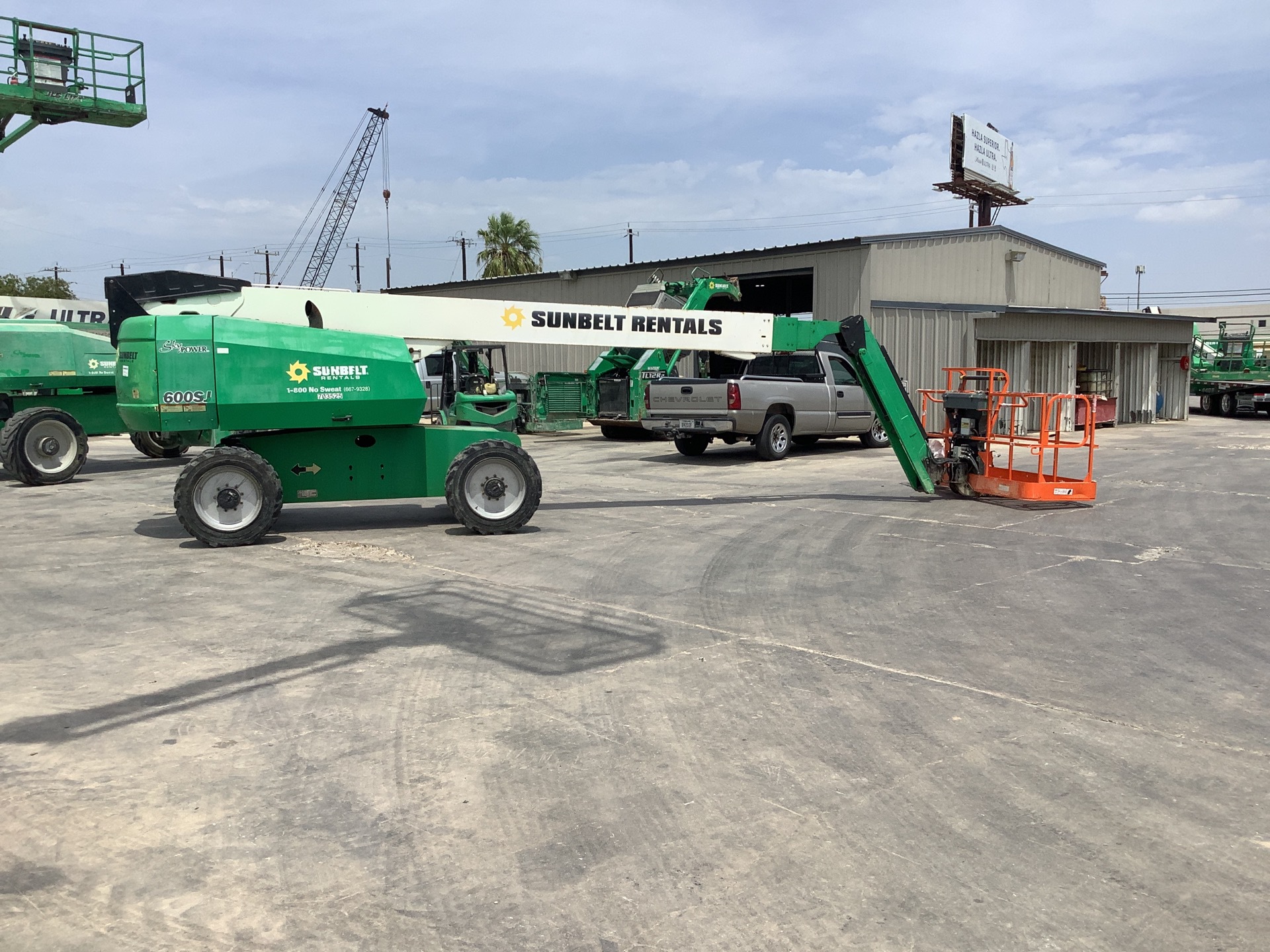 2015 JLG 660SJ 4WD Diesel Telescopic Boom Lift