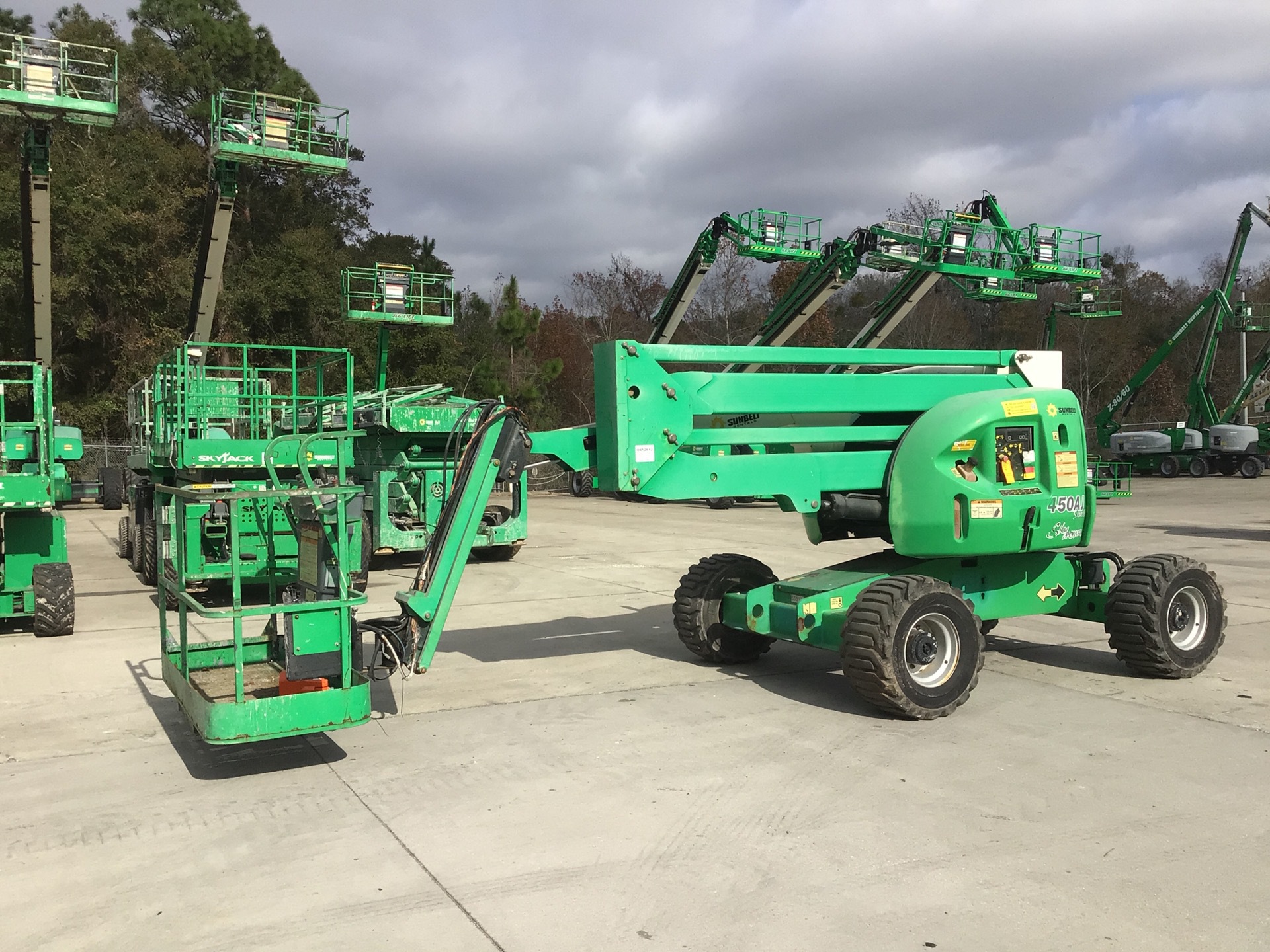 2013 JLG 450AJ Series ll 4WD Diesel Articulating Boom Lift