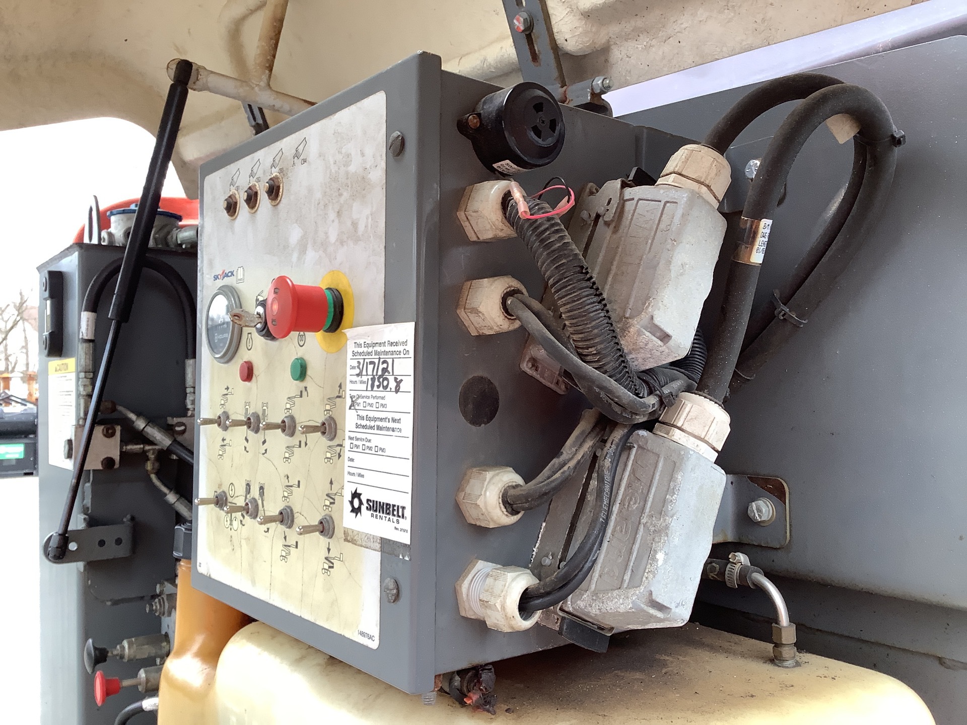 Photo - 19